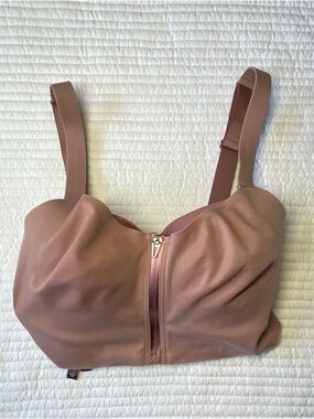 Victoria's Secret VSX Knockout Front-Close Sports Bra